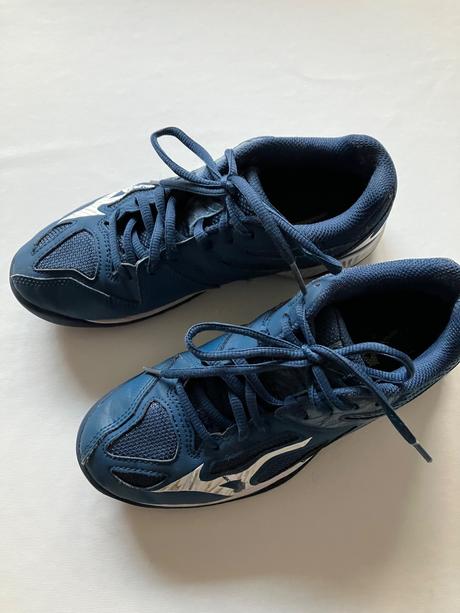 Tenisky halovky, mizuno,36