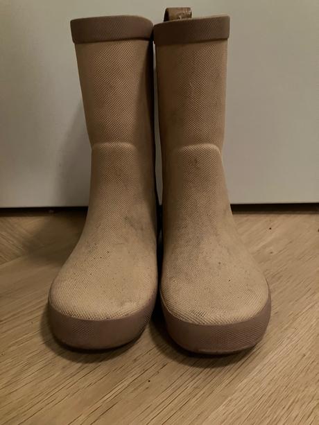 Gumáky move by melton, 24