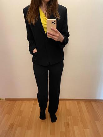 Tmavo modrý kostým - sako + nohavice + sukňa, 38