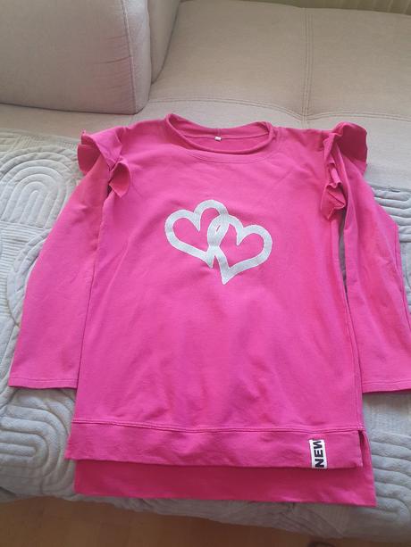 Predám dlhšiu mikinu veľ. 140, 140