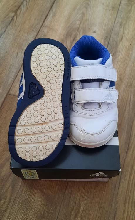 Botasky - darujem, adidas,23