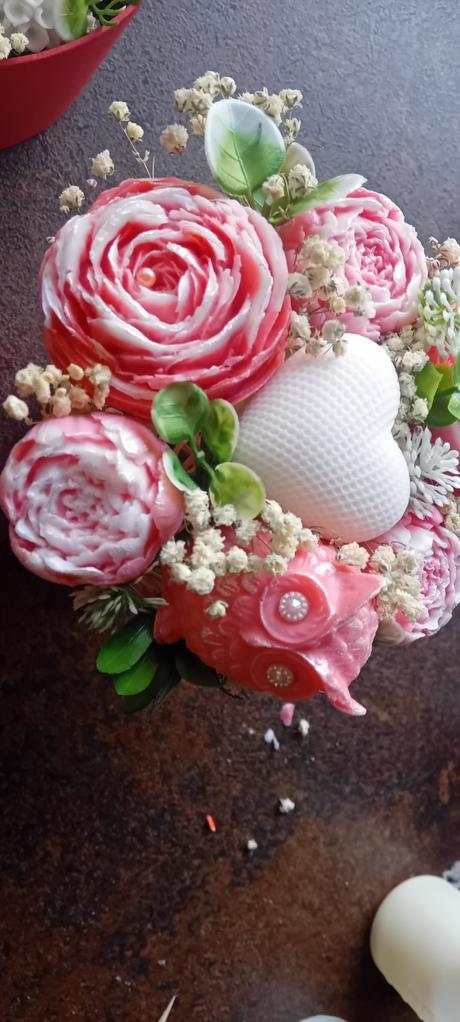 Mydlová kytička v šálke,