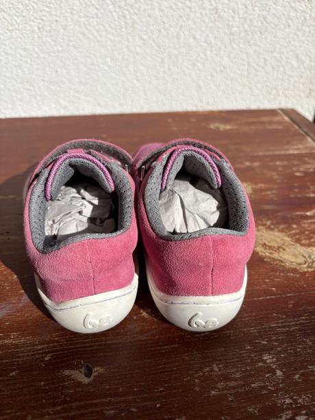 Be lenka tenisky, be lenka,27