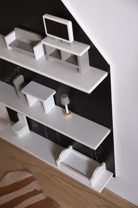 Childhome tabuľa čierna s poličkami,