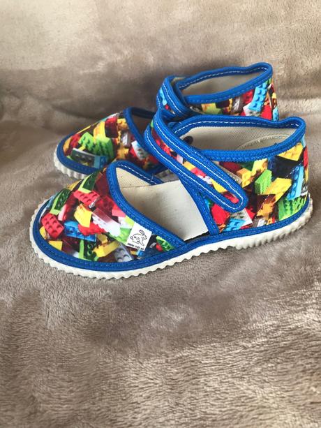 Textilné sandálky, 18