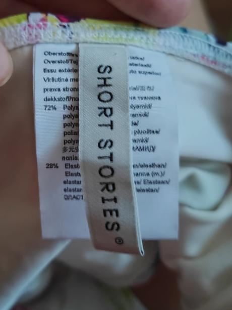 Kvietkované plavky s volánom, m