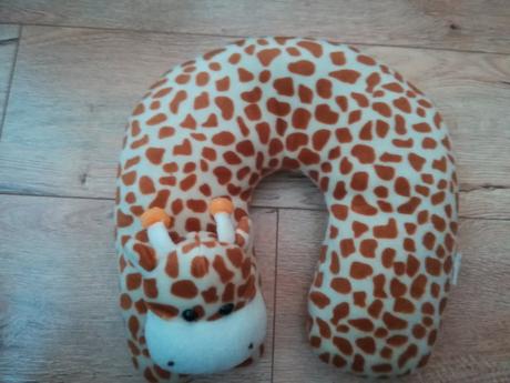 Cestovný vankúš žirafa,