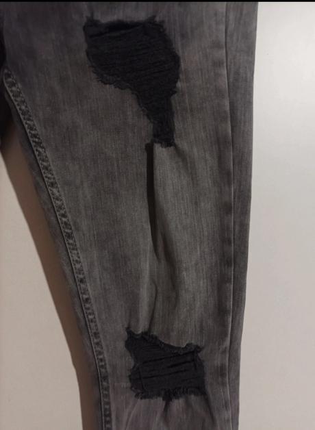 Čierne rip repair jeans, m