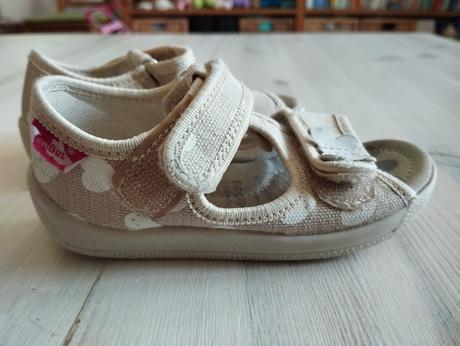 Papučky, ren but,23