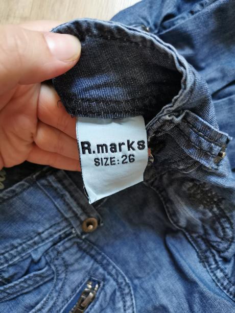 Rifľová sukňa, 26