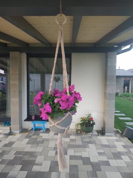 Makrame závesný kvetináč,