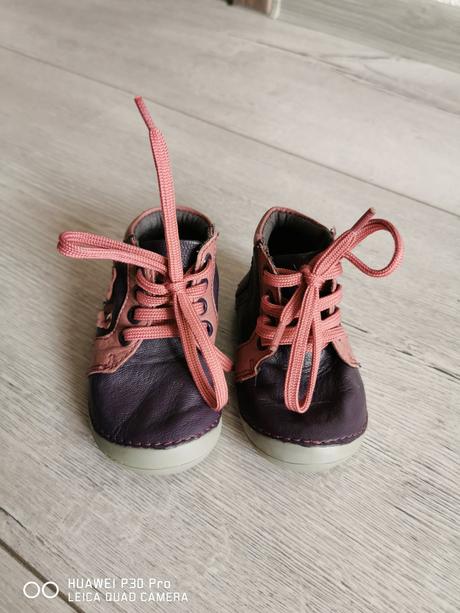 Dievčenské kožené capačky, 17