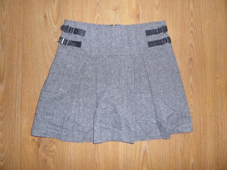 Sivá sukňa s opaskami, orsay,m