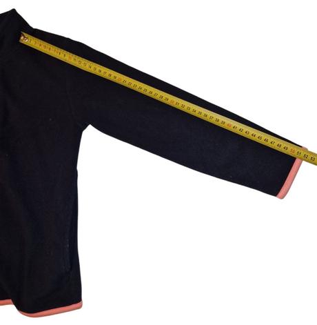 Tricka s dlhym rukavom, in extenso,134