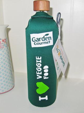 Sklenená fľaša v neoprénovom obale drinkit,