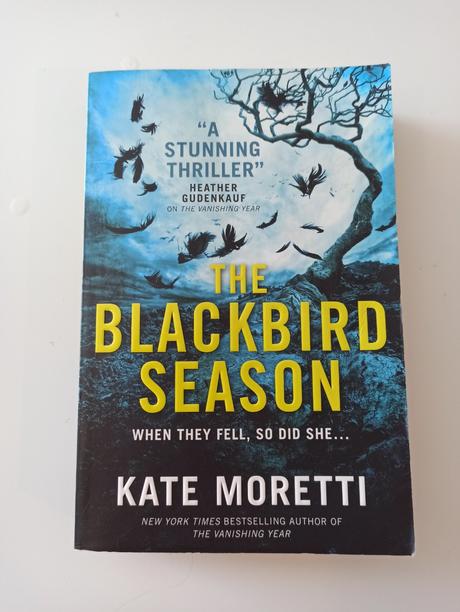 Kate moretti in english xs24,