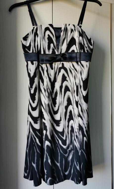 Spoločenské šaty, l