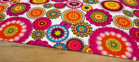Bavlna režná -mandala- cena za 10 centimetrov, 