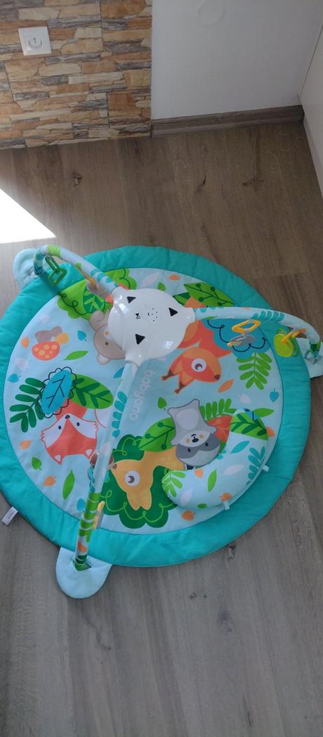 Hracia podložka s projektorom, 