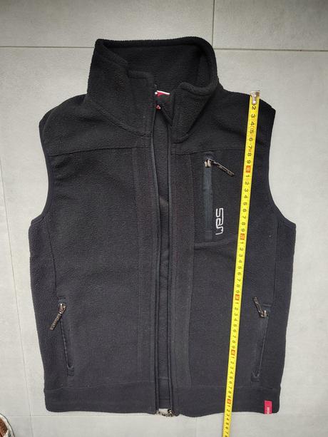 Čierna vesta, s.a.m.,134