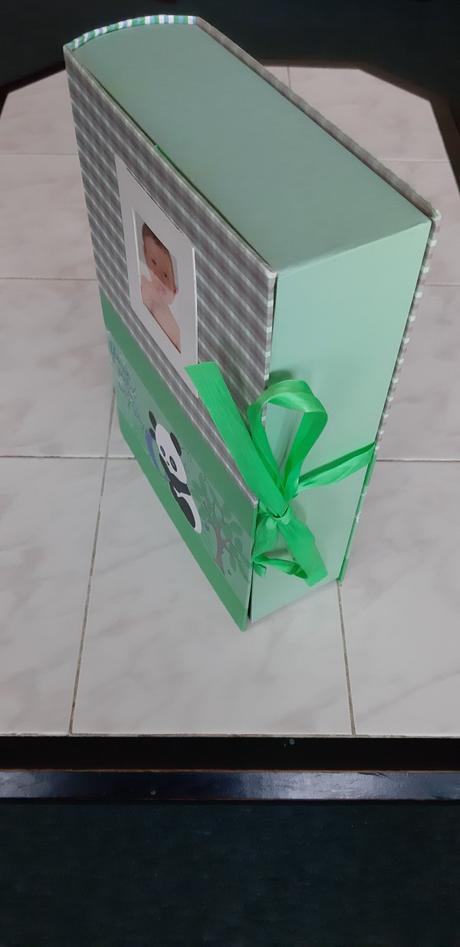 Tvrde dosky na pamiatky dietatka, 