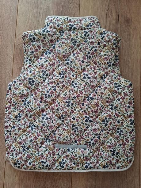Vesta s kvetinkami, h&m,134 / 140