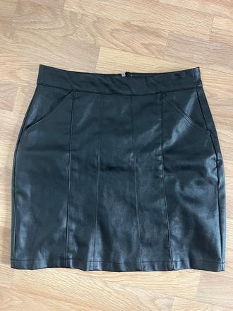 Minisukna reserved, reserved,s