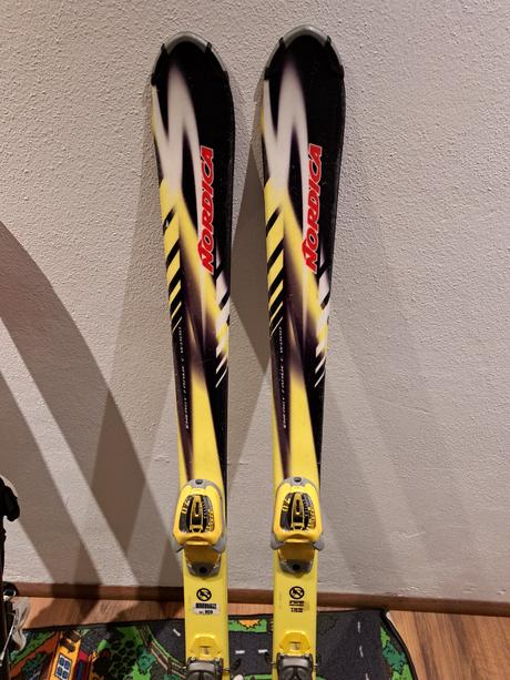 Detské carvingove lyze 130cm nordica, 130-139 cm