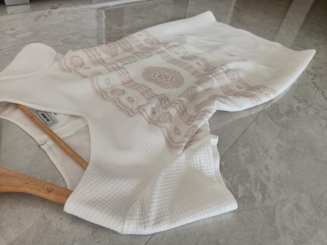 Púzdrové šaty zn. ulmar, 42