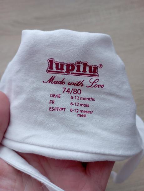 Čiapka so srdiečkom, lupilu,74