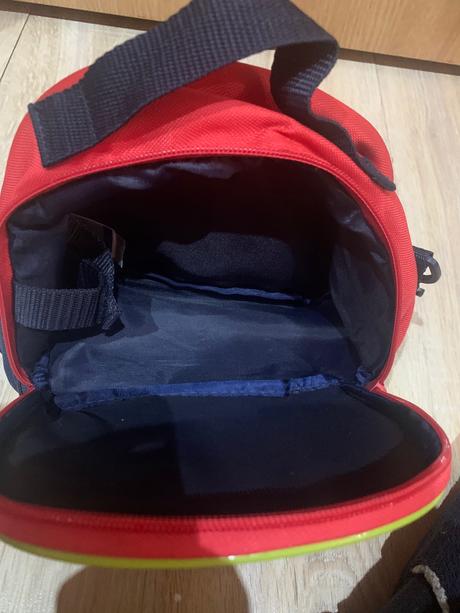 Ruksacik a auto cars,