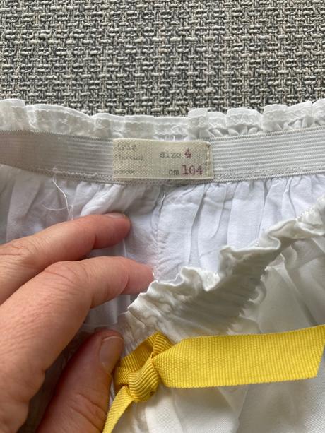 Nádherná suknička, zara,104