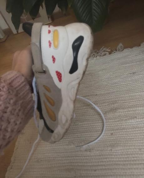 Biele tenisky/ čierne botasky dámske, 38