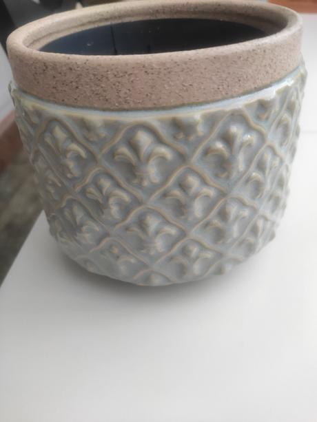 Keramický kvetináč, 