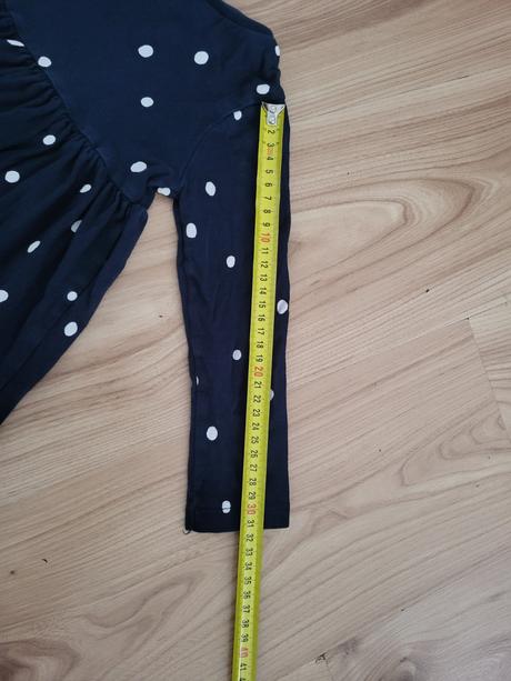 Vianočné šaty, 104