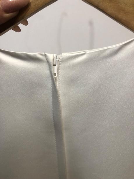 Dievčenské biele šaty, 146