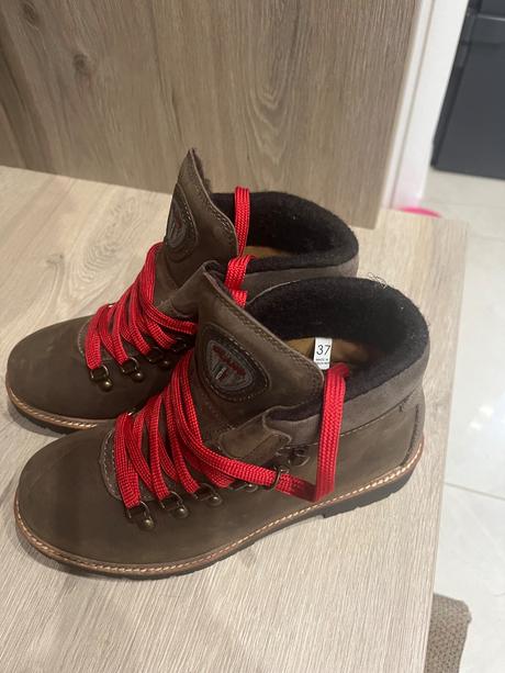 Turisticke topanky olang, olang,37