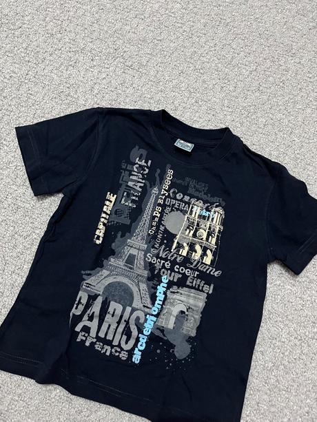 Tričko kupované vo francúzsku, 104