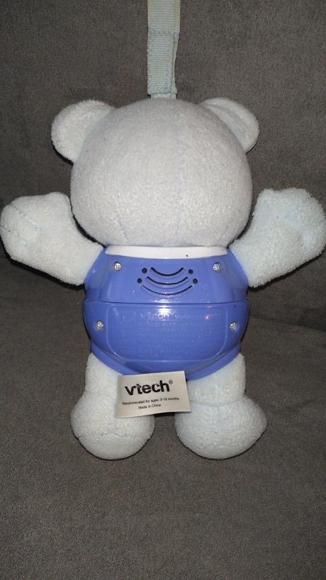 Vtech, hrajúci macko angl. piesne, 