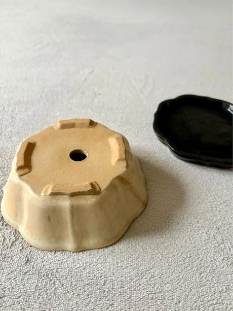 Keramický bonsajový kvetináč s podmiskou, 