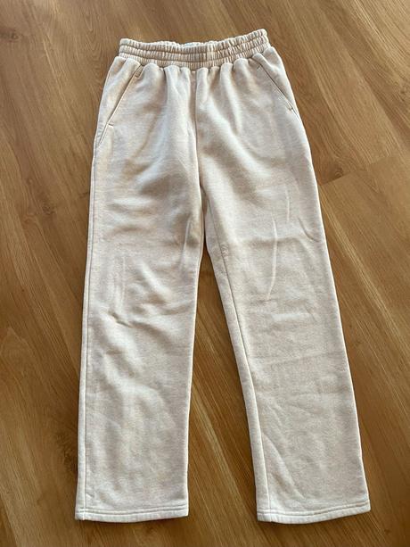 Teplejsie teplaky, reserved,164