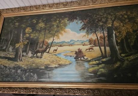 Motív jelenej zveri pri potoku v lese, 