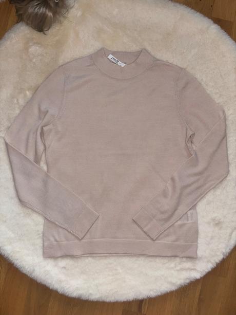 Pudrovoružový tenký vlnený pulóvrik christian berg, s