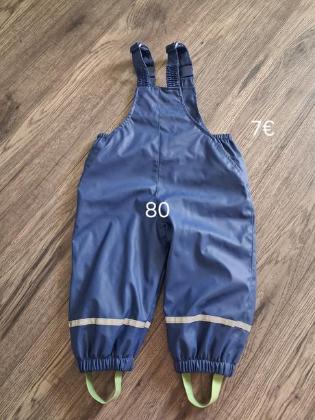 Nohavice do dažďa, 80
