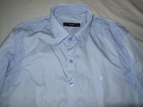 Slabomodrá košeľa, l