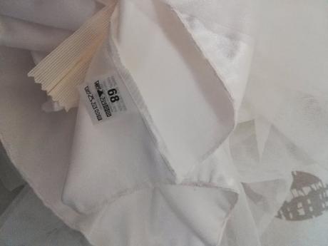 Slávnostné šaty, 68