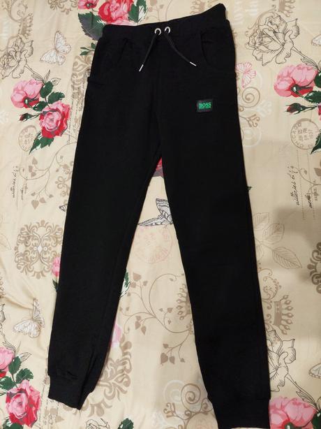 Tepláky čierne - nové, 140