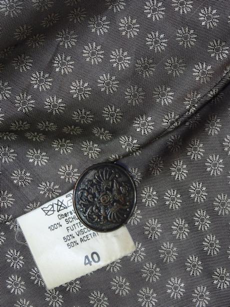 Luxusný vlnený krojový kabát, 42