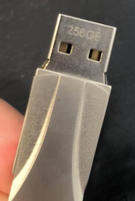 Usb kľúč 256 gb ssd 3.1, 