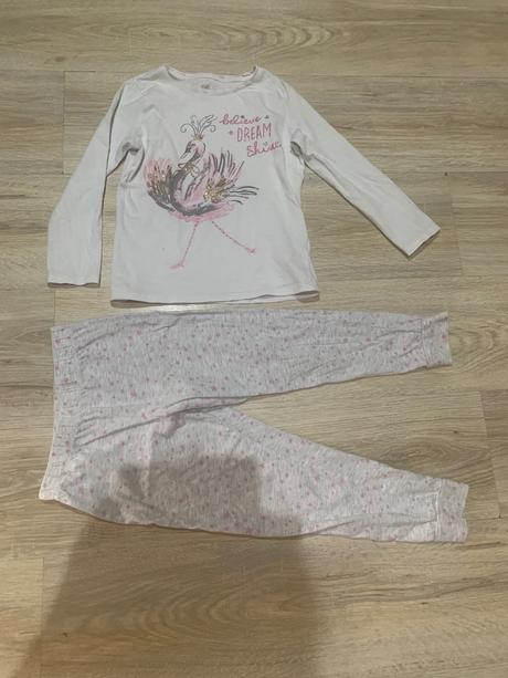 Pyzamo6az7r, f&f,122